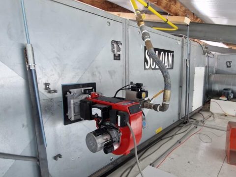 Bentone BG300 gasbrander geplaatst op Soloan spuitcabine