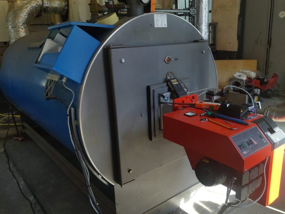 Low-NOx gasbrander op stoomketel