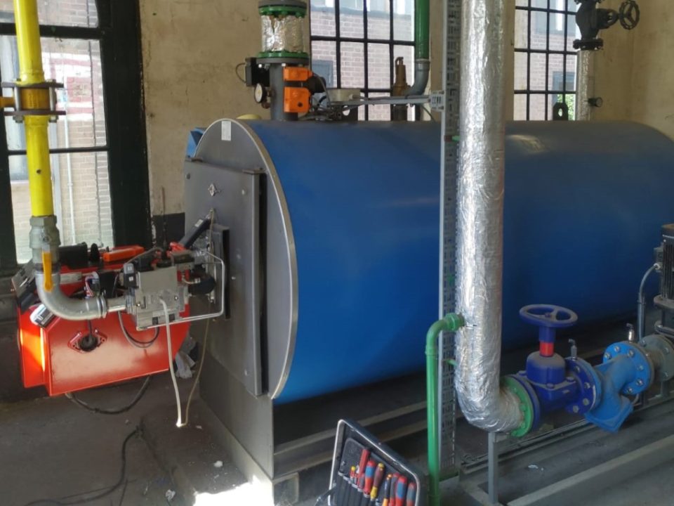 Low-NOx gasbrander op stoomketel